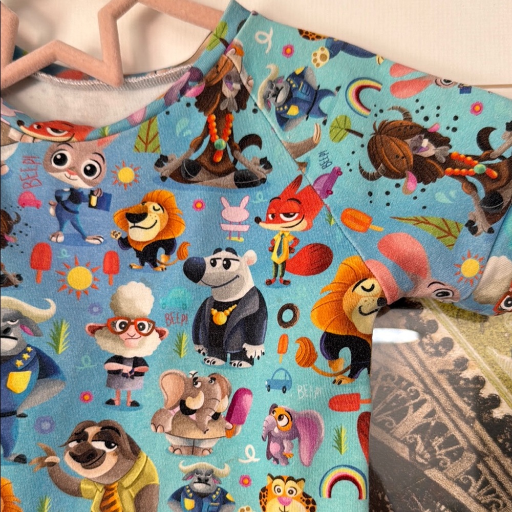 Zootopia Disney handmade Blue T-Shirt - Picture 2 of 5